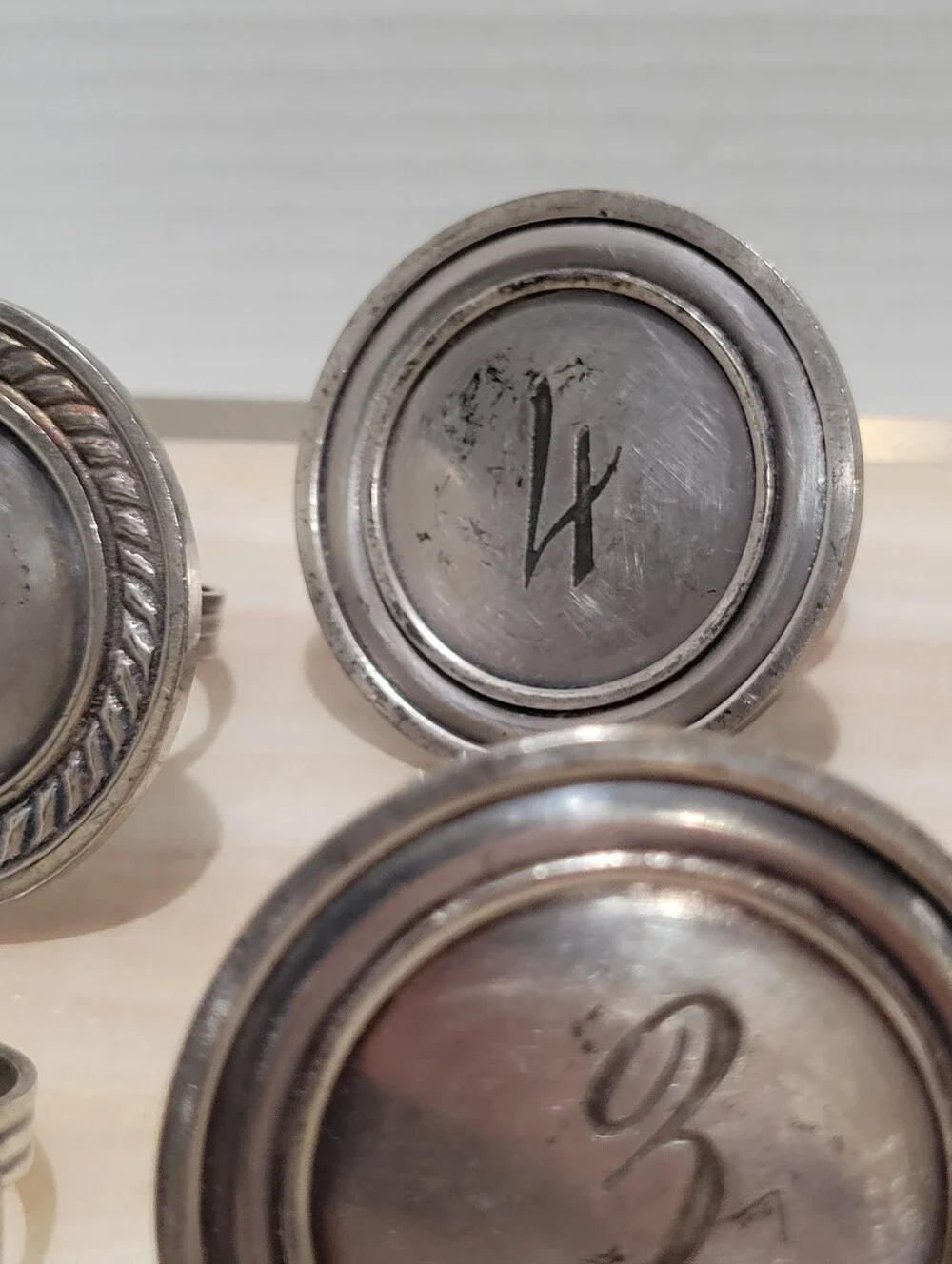 Pottery Barn Set Of 6 Napkin Rings Silver Disk Monogramed Numbers 1 Thru 6